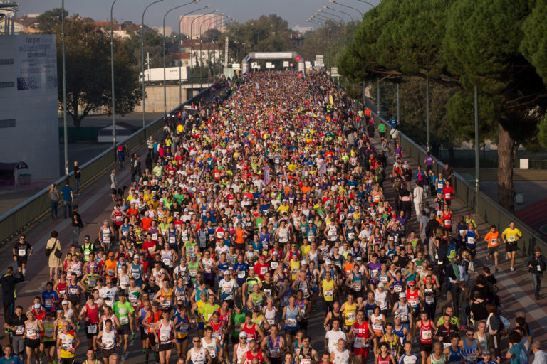 Toulouse Metropole Run Experience Photos Le Marathon De Toulouse Editon 2013